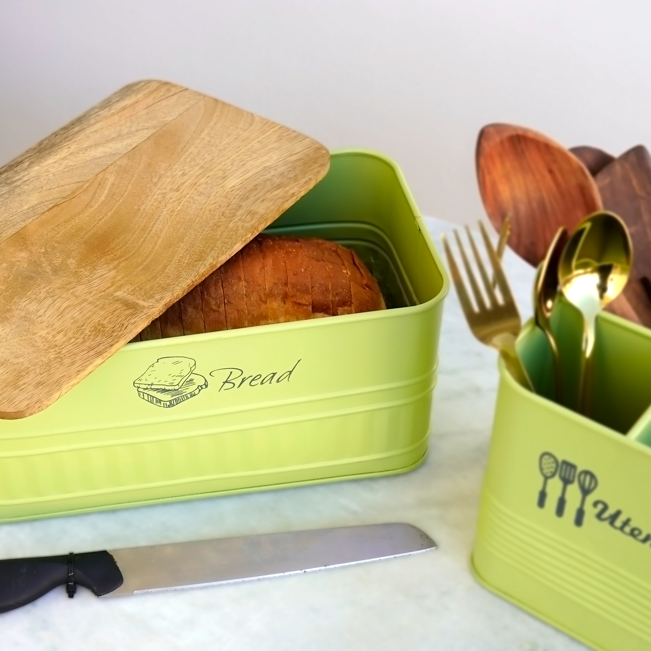 Matte Green Bread Box | Casa Kriti