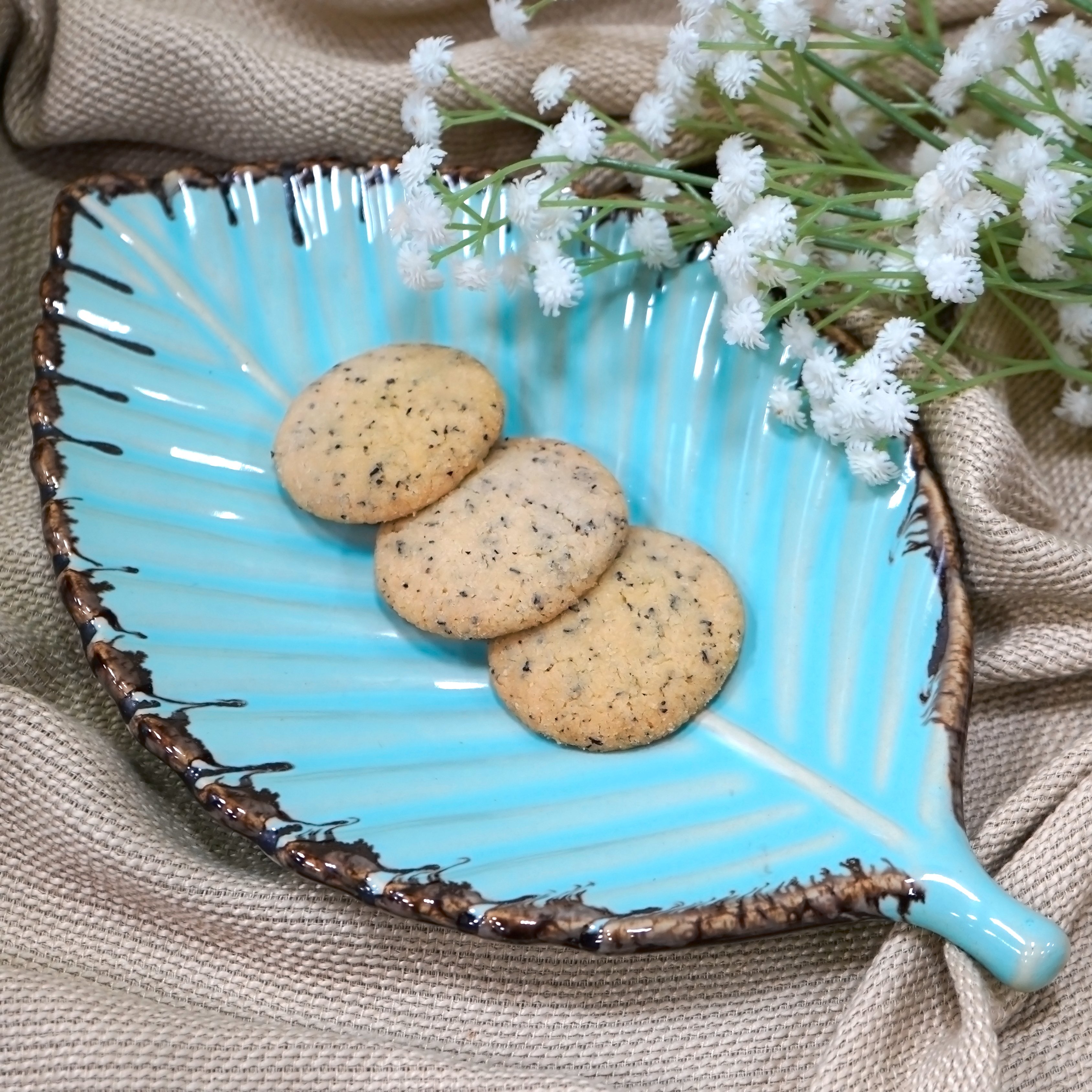 Turquoise Leaf Ceramic Serving Platter | Casa Kriti