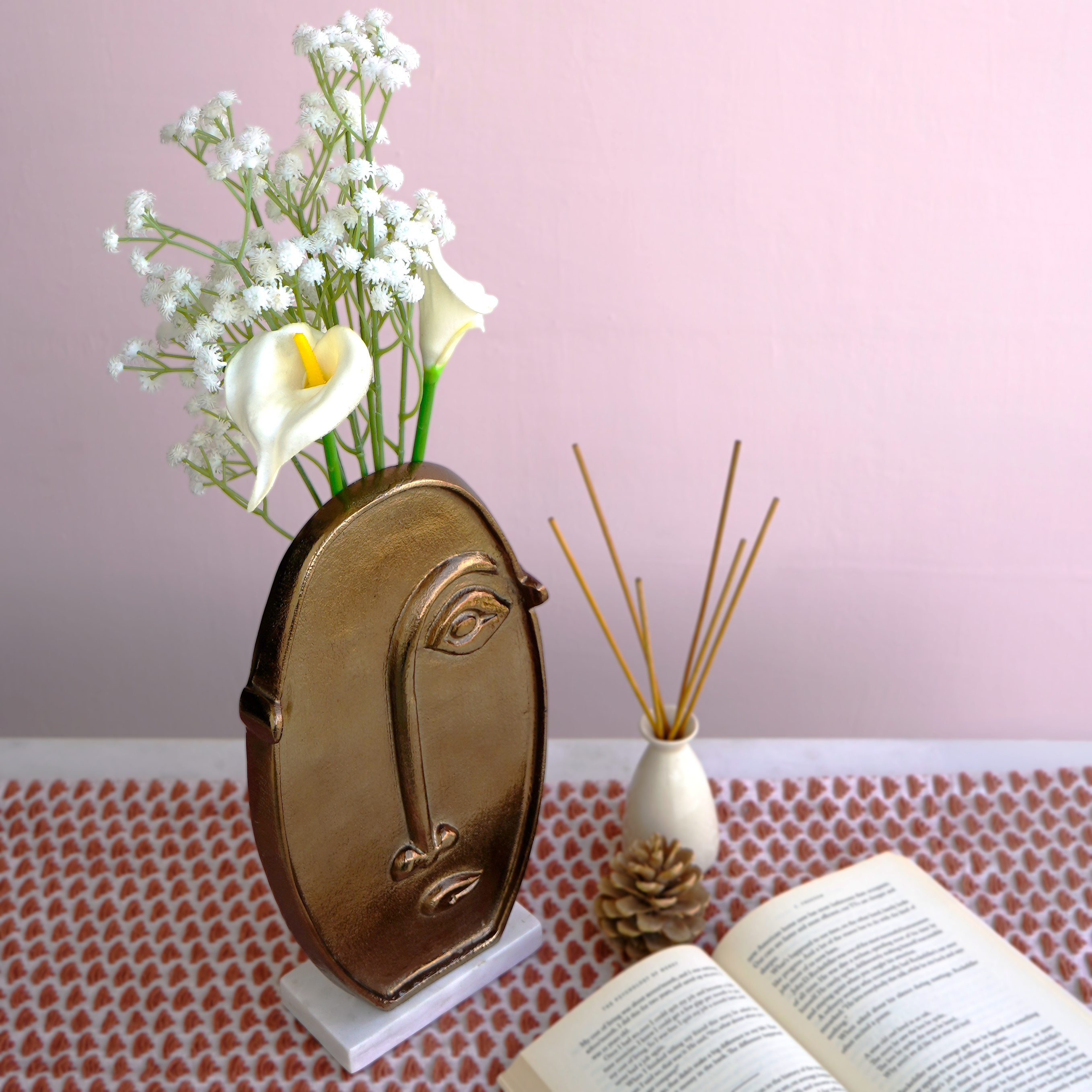 Minimalist Copper Face Figurine with Marble Base | Casa Kriti