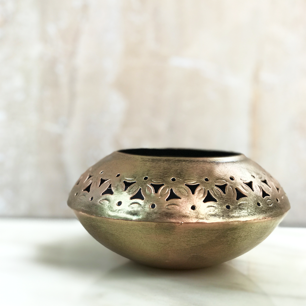 Small Handi Candle Stand | Casa Kriti